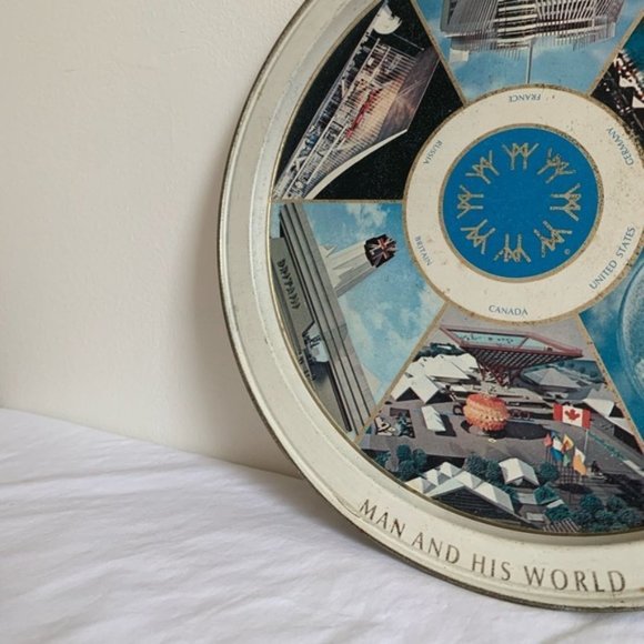 [SOLD] Vintage Expo 67 Collector’s Metallic Decor Tray Plate - Picture 4 of 7